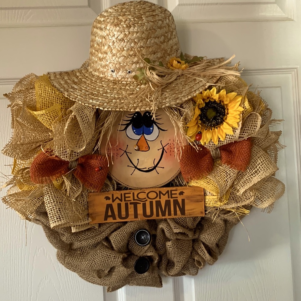 A not scary at all scarecrow wreath on a 14” wreath form. She’s so cute.